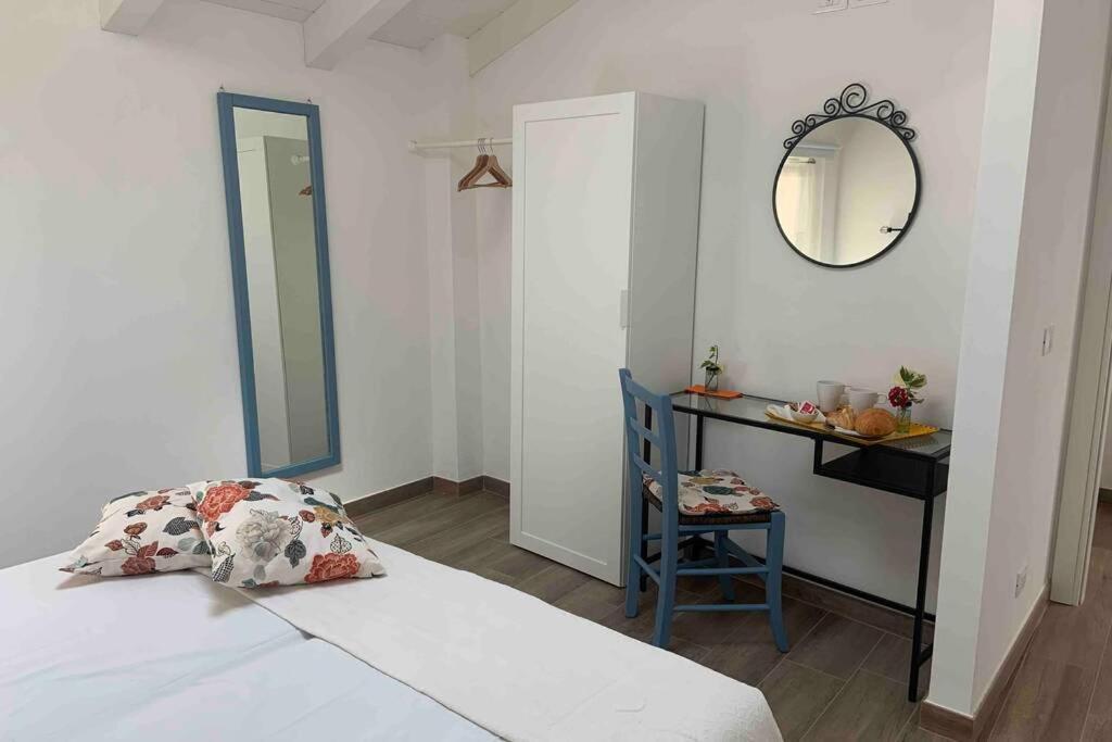 Апартаменти Antica Casa Nel Borgo П'єтразанта Екстер'єр фото